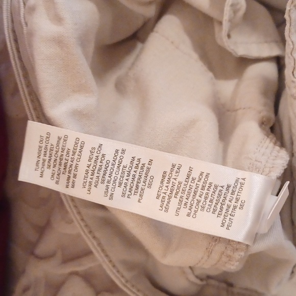 Chicos Kahki shorts - Picture 6 of 6